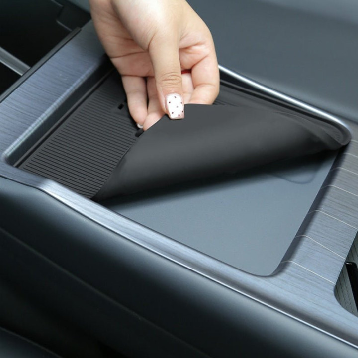 Wireless Charging Silicone Control Pad for Geely EX5