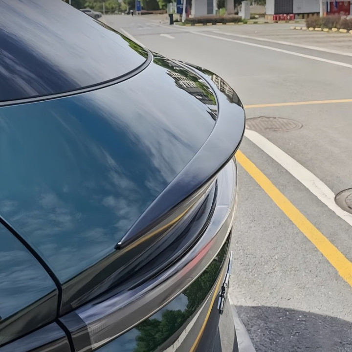 Sport Center Spoiler for Zeekr 7X