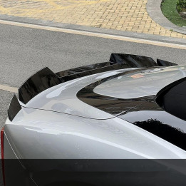Třídílný spoiler pro MG Cyberster