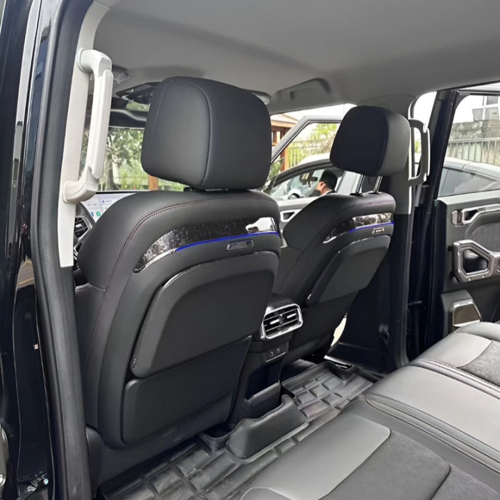 Skládací stolek s bezdrátovým nabíjením pro Jetour T2 – foto 5