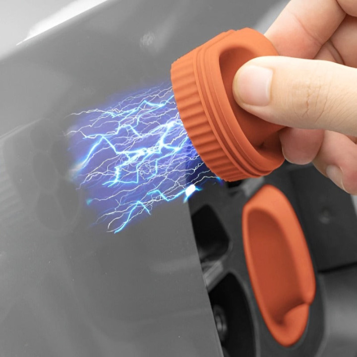 Magnetický kryt nabíjecího portu pro Omoda E5 – foto 3