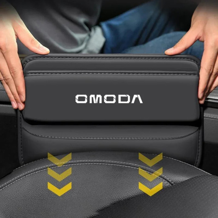 Organizér do mezery u sedadla pro Omoda 5