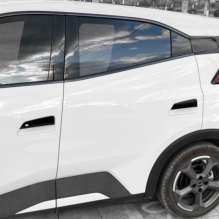 Kryty klik karbon nebo lesklá černá pro BYD Dolphin Surf – foto 5