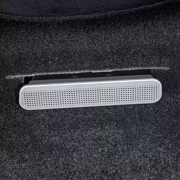 Titanové kryty výdechů pod sedadly pro BYD Seal U (2 ks) – foto 3