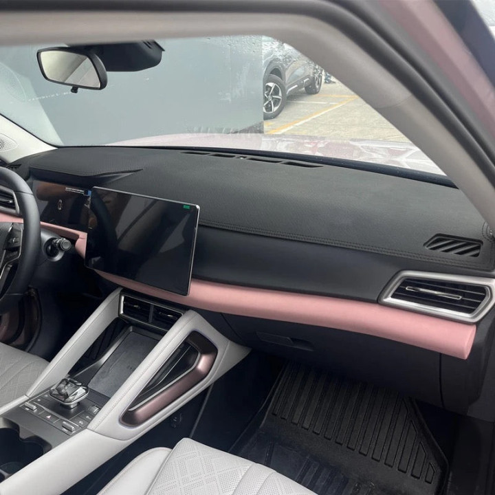 Protisluneční rohož na palubní desku pro BYD Atto 2