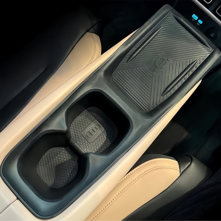 Silikonová podložka středové konzole pro BYD Dolphin Surf – foto 4