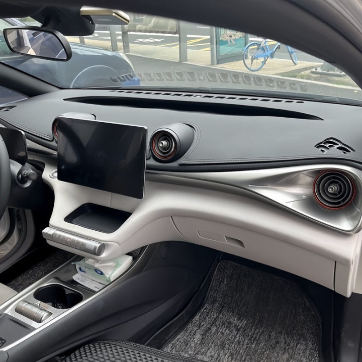 Sluneční rohož na palubní desku pro BYD Dolphin – foto 2