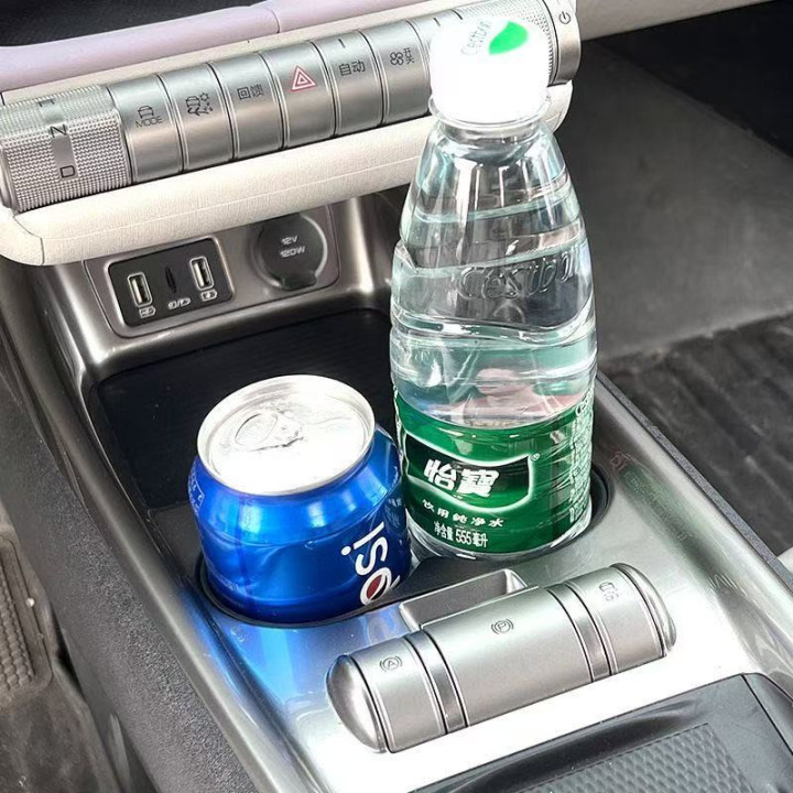 Protiskluzová vložka do držáku nápojů pro BYD Dolphin – foto 3