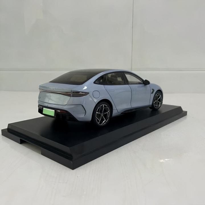 Kovový model auta 1:18 pro BYD – foto 4