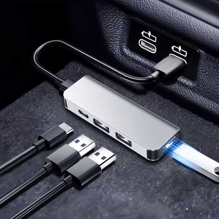 USB hub 4 v 1 s nabíjením pro BYD
