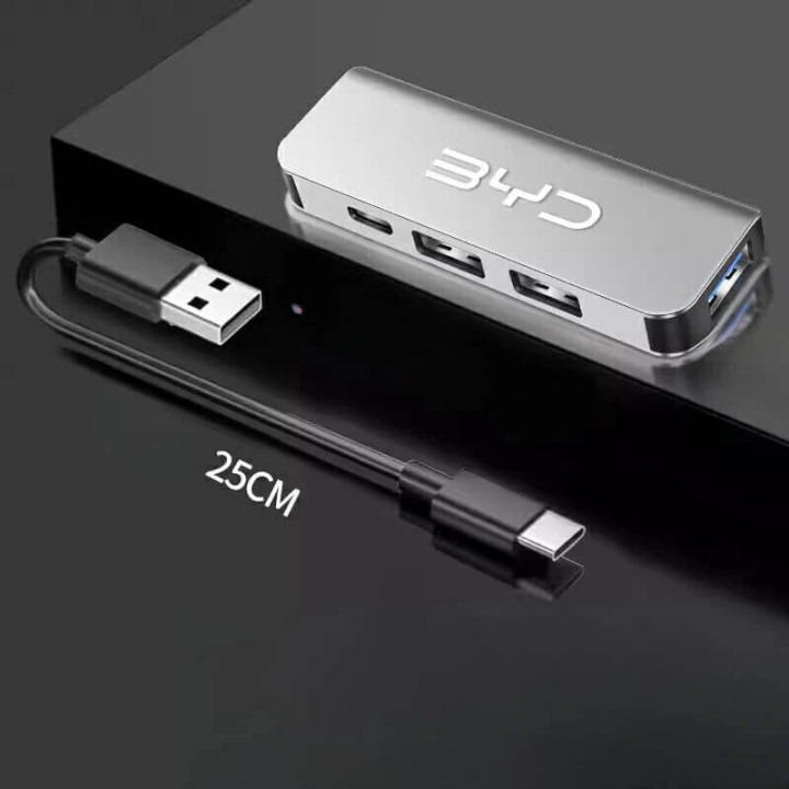 USB hub 4 v 1 s nabíjením pro BYD – foto 3
