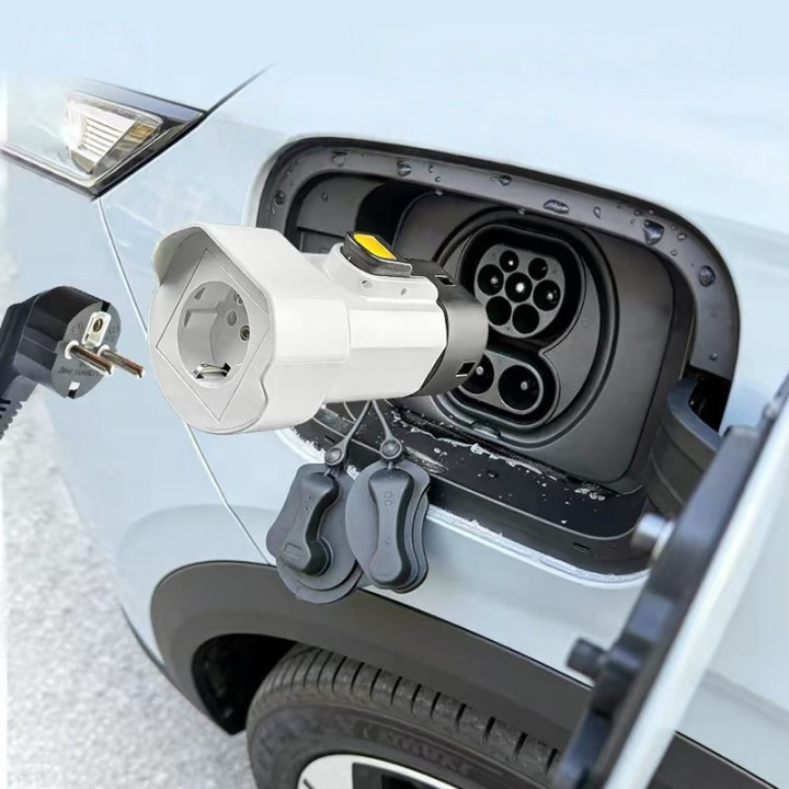Adaptér V2L Type 2 se zásuvkou EU pro BYD