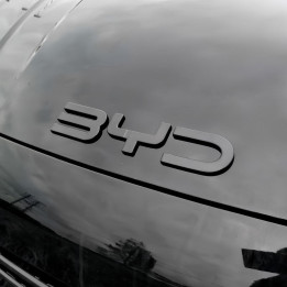 Kryt předního emblému pro BYD