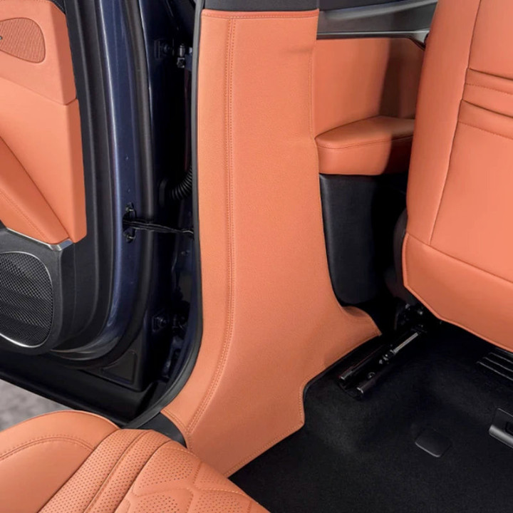 Kožená ochrana B sloupku pro BYD Sealion 7 – foto 4