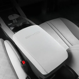 Ochranná krytka středové konzoly kožená pro BYD Atto 2