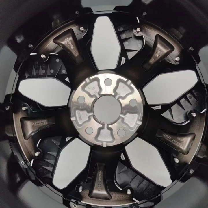 Hliníkové kolo 19 × 7,5J ET45 pro BYD Seal U