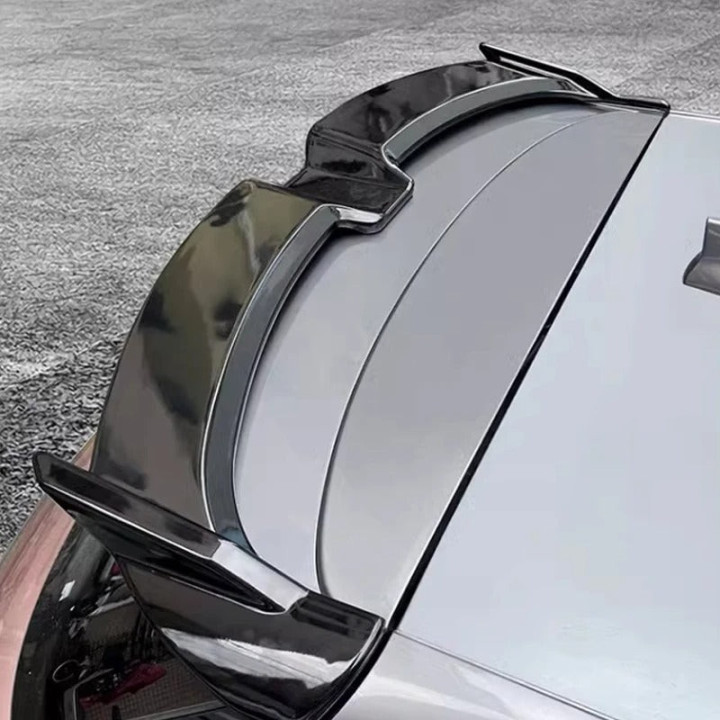 Zadní spoiler lesklý černý pro BYD Dolphin – foto 5