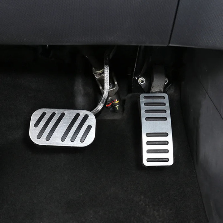 Kryty brzdového a plynového pedálu pro BYD Atto 3 – foto 4