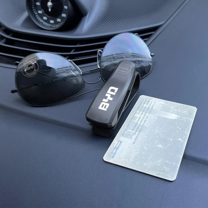 Držák brýlí na sluneční clonu pro BYD a Denza D9 – foto 2