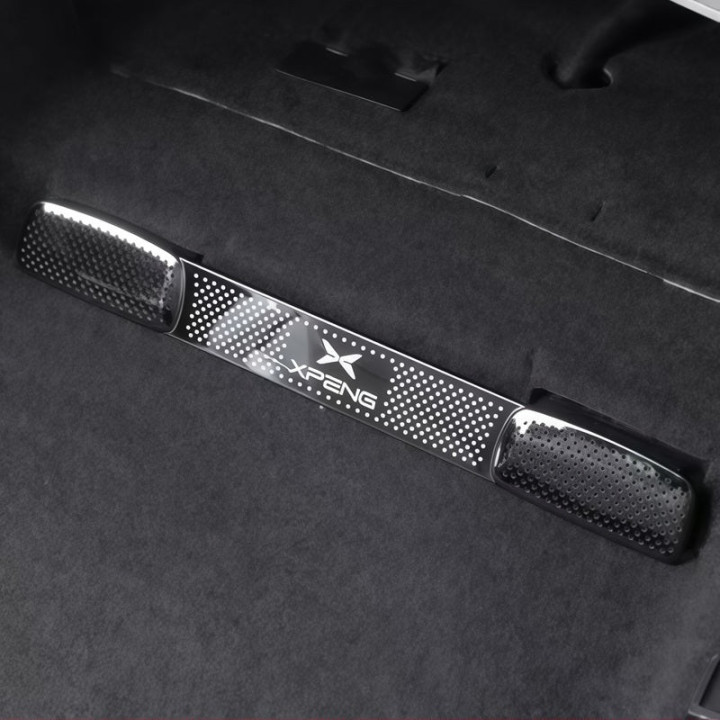 Kryty výdechů vzduchu pod sedadly pro Xpeng G9