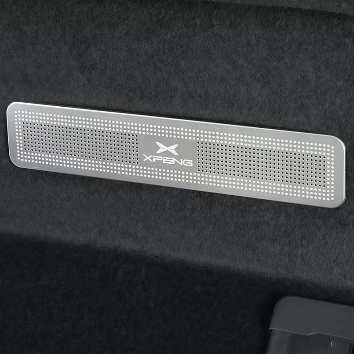 Kryt výdechu pod sedadlem pro Xpeng X9 – foto 8