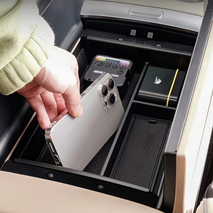 Organizér do loketní opěrky pro Xpeng X9 – foto 6